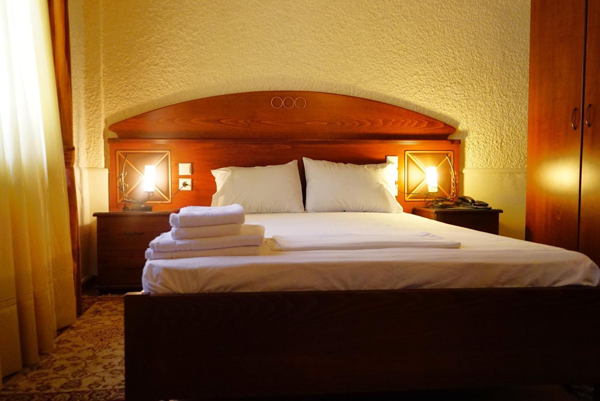 Chania Hotel Exterior photo