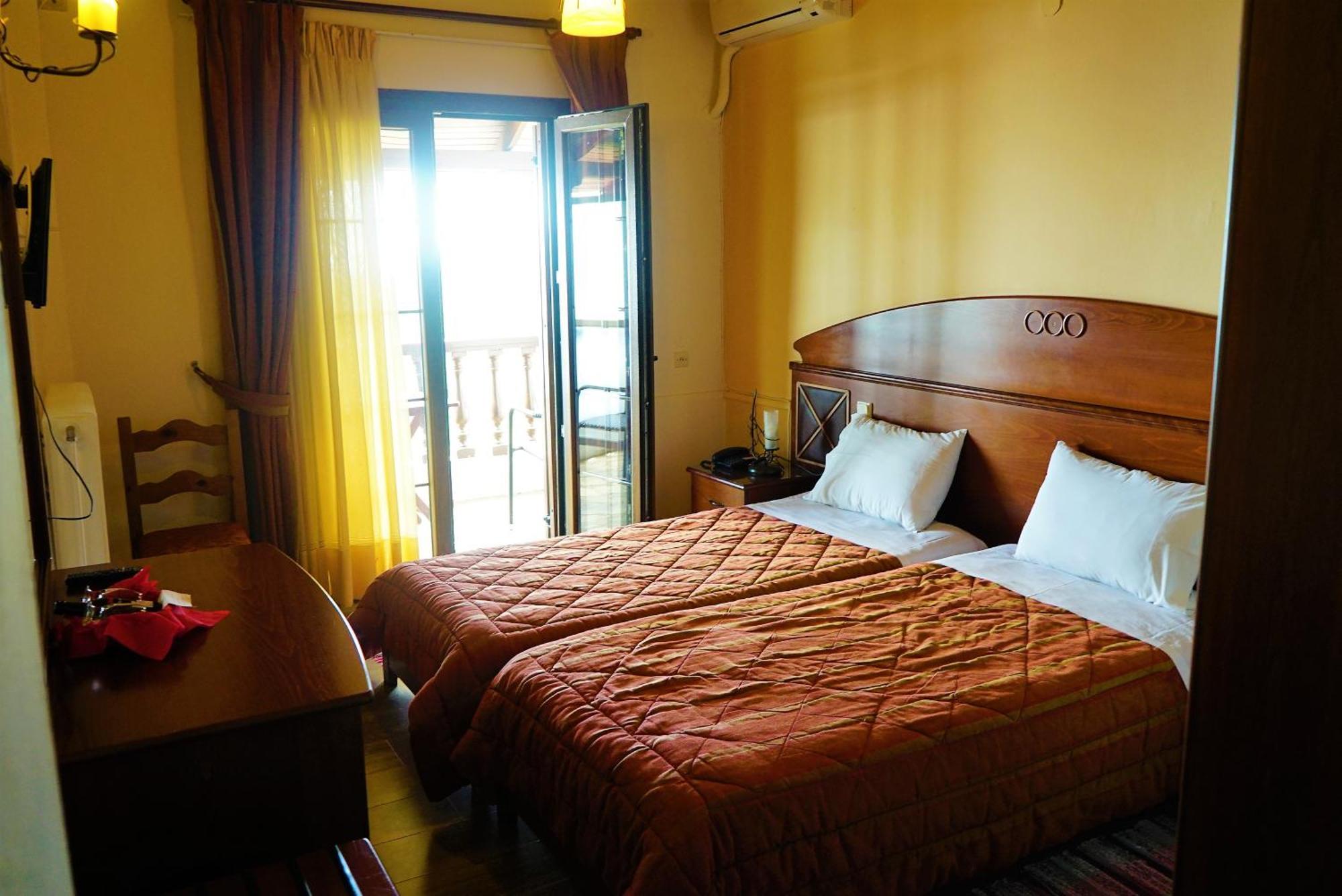 Chania Hotel Exterior photo